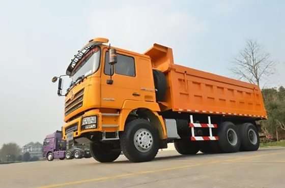 Kỹ thuật khai thác mỏ Xe tải tự đổ hạng nặng 40 tấn F3000 Shacman 6x4 Công suất diesel 10MT Khả năng phân chia tối đa 30%