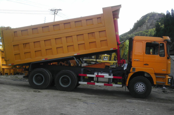 Kỹ thuật khai thác mỏ Xe tải tự đổ hạng nặng 40 tấn F3000 Shacman 6x4 Công suất diesel 10MT Khả năng phân chia tối đa 30%