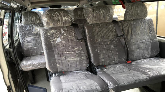 Tốc độ tối đa 100km/h Xe buýt điện thành phố 15 chỗ HIACE MINI BUS Xe buýt điện công cộng
