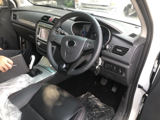 Xe bán tải điện năng lượng mới DC 110kw 4x2 800kg Tải trọng Mileage 300 - 400KM