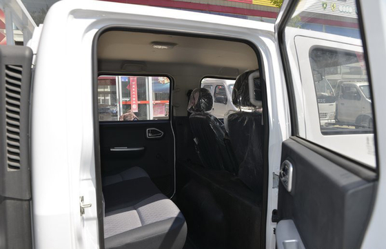 Xe tải chở hàng hạng nhẹ 4,5T 4x2 Động cơ diesel Xe tải nhỏ chở hàng đôi 5 chỗ