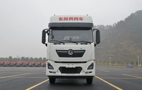 Vận chuyển hàng hóa Máy kéo LNG CNG Máy kéo 500HP Động cơ sức kéo Khối lượng 32,4 tấn