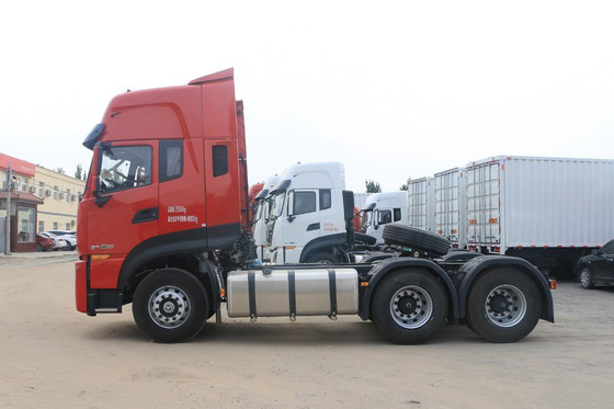 Xe đầu kéo diesel Dongfeng 560hp Mô-men xoắn cực đại 2650N.m để vận chuyển hàng hóa