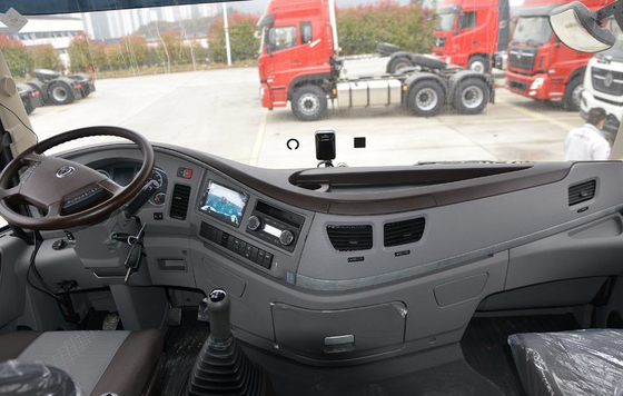 Xe đầu kéo diesel DONGFENG 600hp Tiêu chuẩn ESC ABS LDWS FCWS