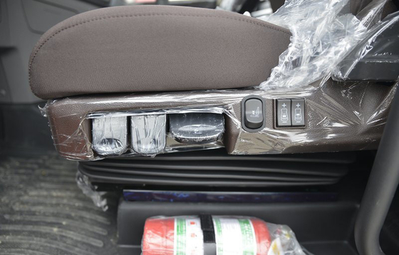 Xe đầu kéo diesel DONGFENG 600hp Tiêu chuẩn ESC ABS LDWS FCWS