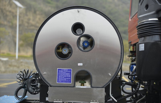 Lực kéo Khối lượng 40 tấn Xe tải vận chuyển LNG 6x4 Máy kéo có trọng lượng dịch chuyển cao