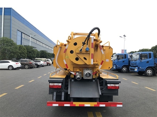 Chiều dài cơ sở 3308mm Xe tải vệ sinh thành phố 6MT Xe hút nước thải chân không