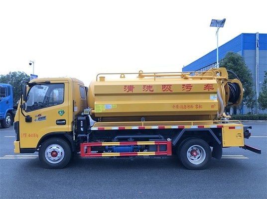 Chiều dài cơ sở 3308mm Xe tải vệ sinh thành phố 6MT Xe hút nước thải chân không