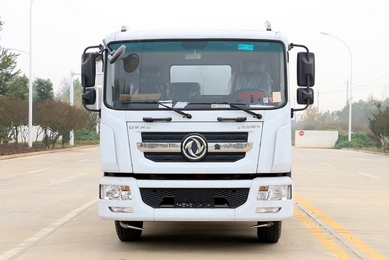 Xe tải vệ sinh đô thị phun nước trung bình Chiều dài cơ sở 4500mm GVW 18Ton 13Cbm