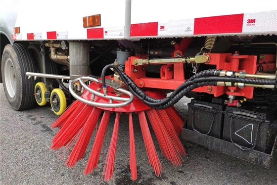 Xe tải vệ sinh thành phố Diesel 4x2 130 HP Chiều dài cơ sở 3300mm Xe tải quét đường phố