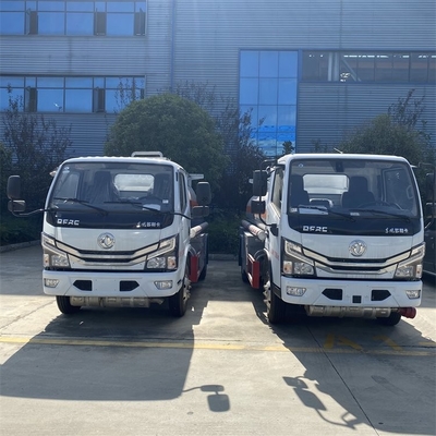 Xe tải chở nhiên liệu xăng Diesel 4x2 Bánh xe 4,5 Cbm Xe chở dầu dầu hỏa