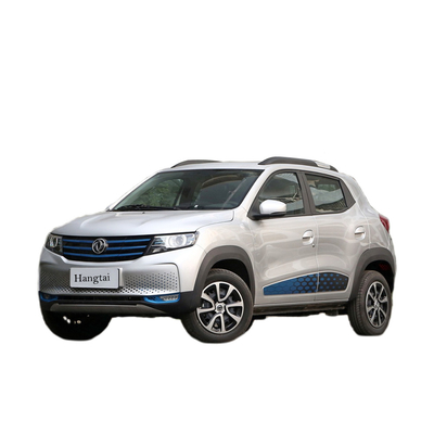 4 chỗ ngồi Ô tô điện thuần túy SUV FWD Dẫn động cơ sở Chiều dài cơ sở 2423mm Sạc nhanh 0.5H