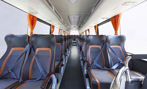 Xe đưa đón trường học tự động 47 chỗ ngồi Số dặm 380KM Tay lái trái