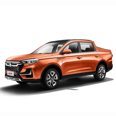 Xe bán tải SUV 4 cửa dành cho gia đình 8AT 224HP Ghế da chạy bằng xăng Đèn pha LED