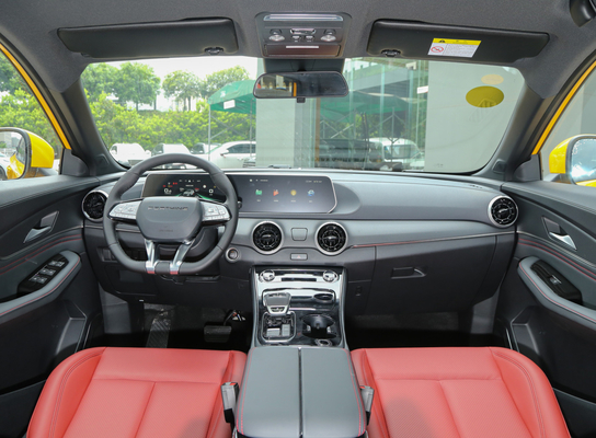 DONGFENG Gas Xăng điện Xe SUV Hệ thống treo độc lập 197HP